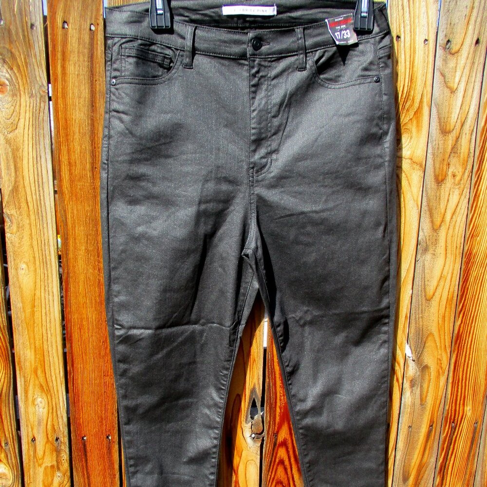 Celebrity Pink The Deb High Rise Skinny Curvy Jeans Black Juniors 17 NWT